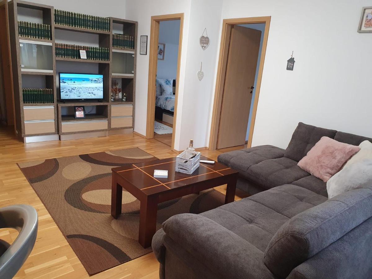 Smiley Apartment 锡比乌 外观 照片