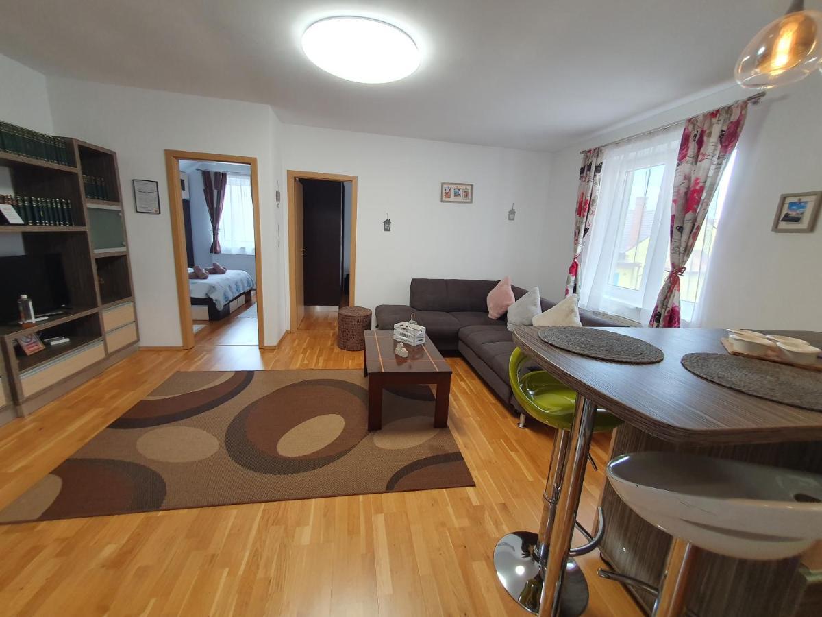Smiley Apartment 锡比乌 外观 照片